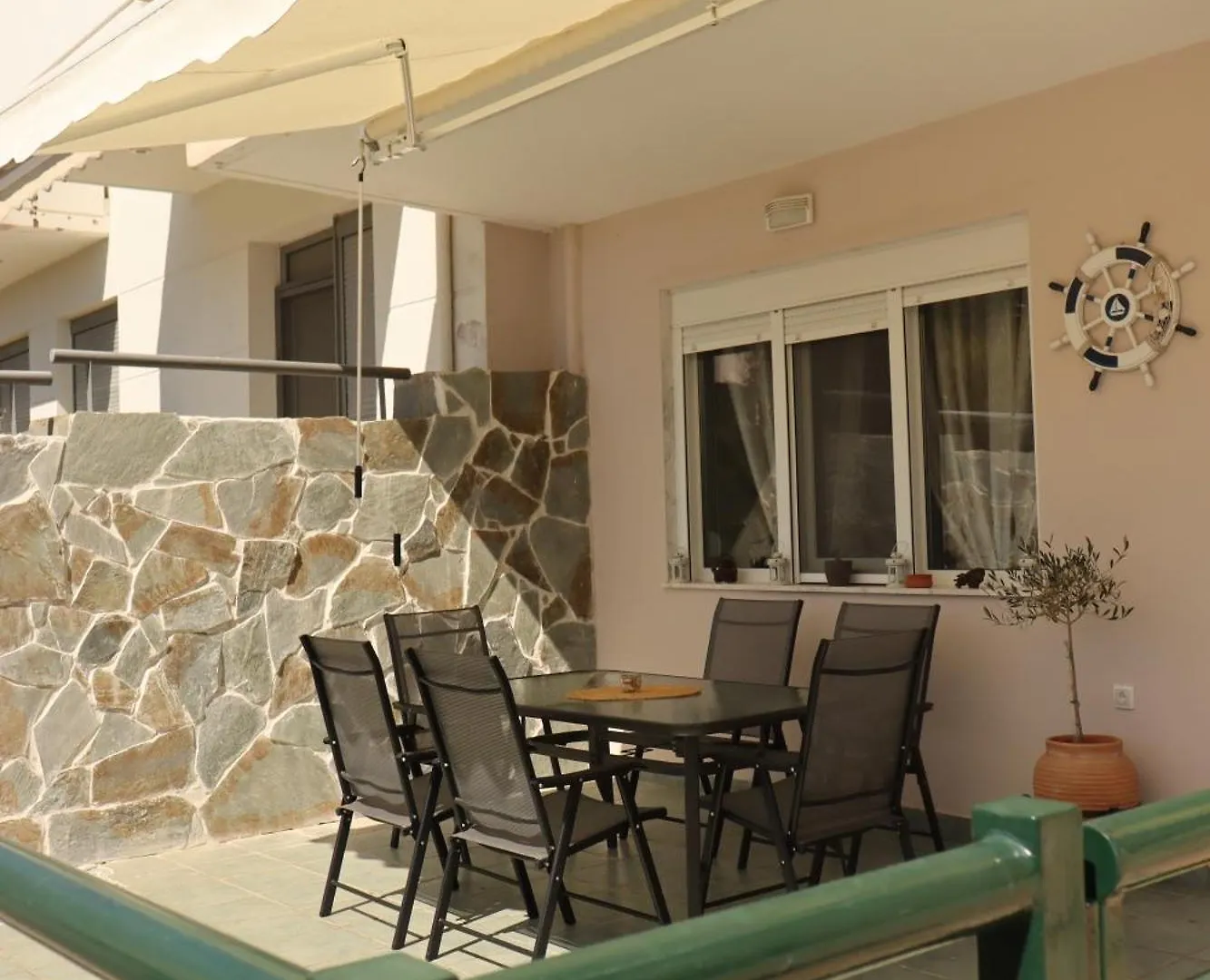 Apartment Apartman Kormilo Neos Marmaras